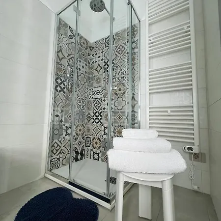 La Ringhiera Konukevi 4*